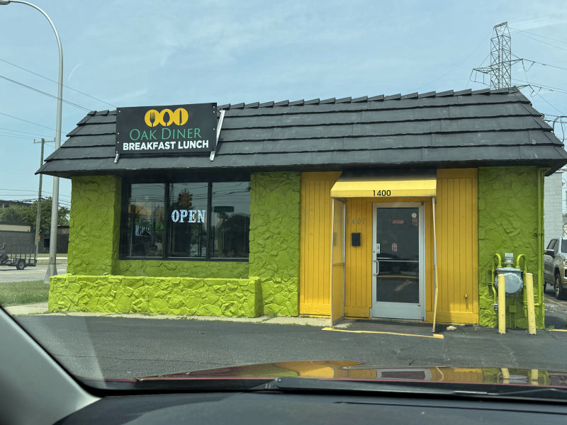 Oak Diner in Royal Oak
